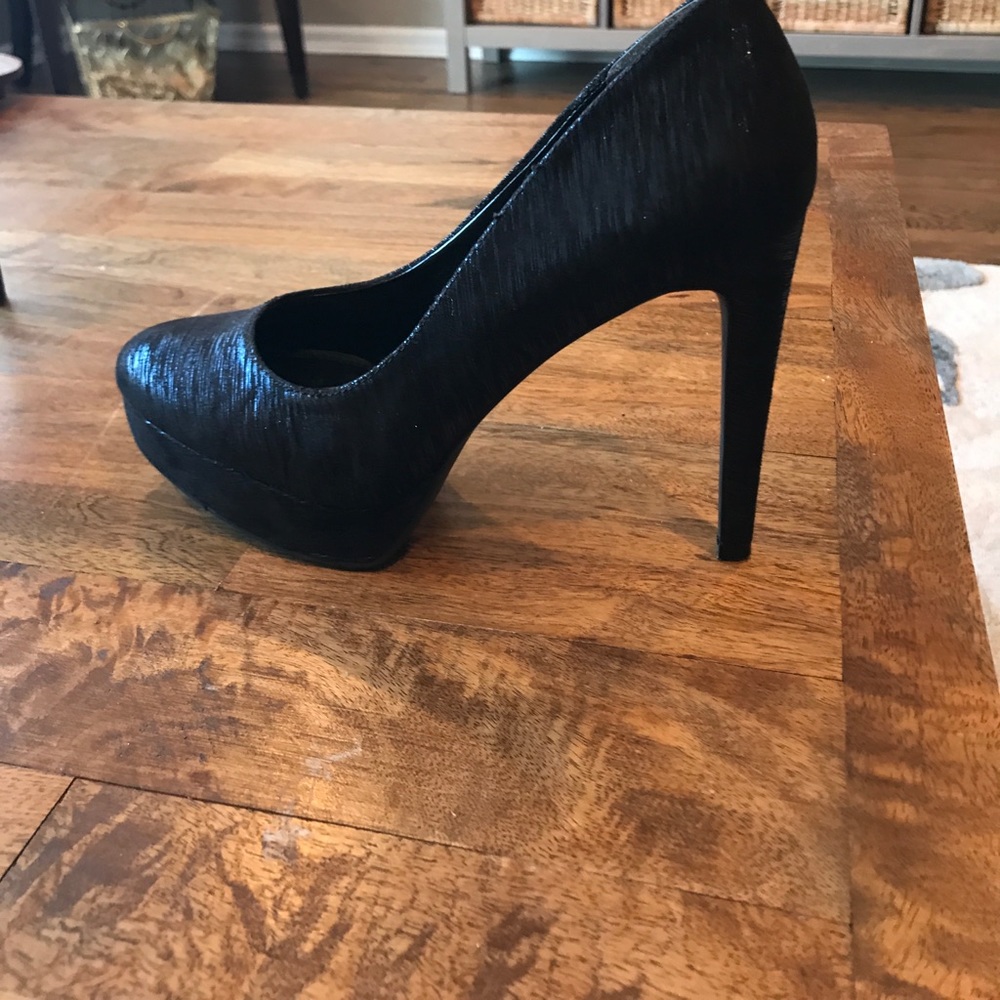 Jessica Simpson Pump - Picture 3 of 3
