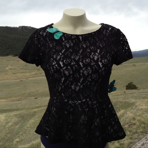 Forever 21 Tops - FOREVER 21 Lace Peplum Top. Medium