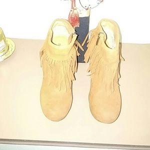 Wedge fringe bootie