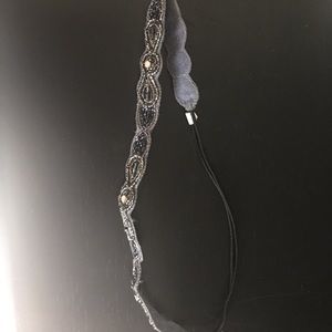 Gorgeous blue headband, perfect for a night out!