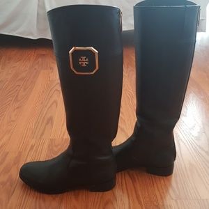 Tory Burch leather boot size 6