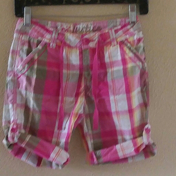 Justic - Picture 2 of 3