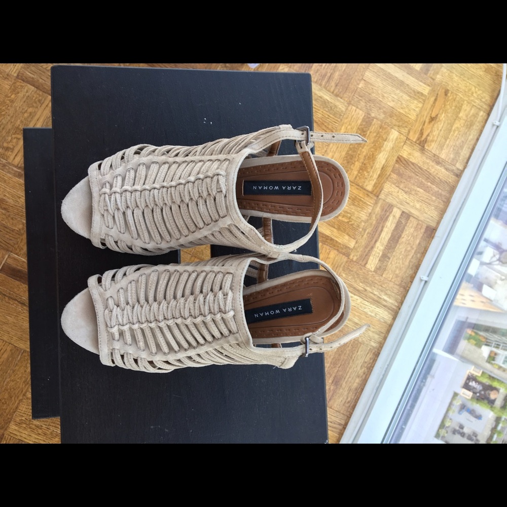 Zara Neutral Suede booties