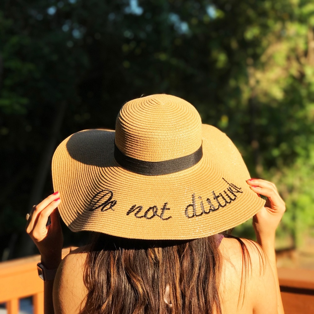 Do not disturb summer hat