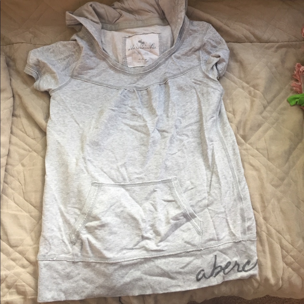 Hooded short sleeve Abercrombie sweatshirt