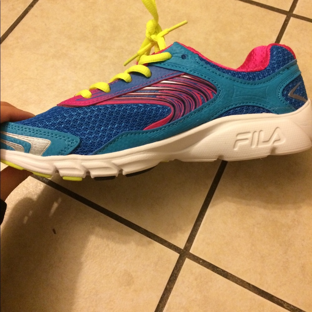 Filas - Picture 3 of 4