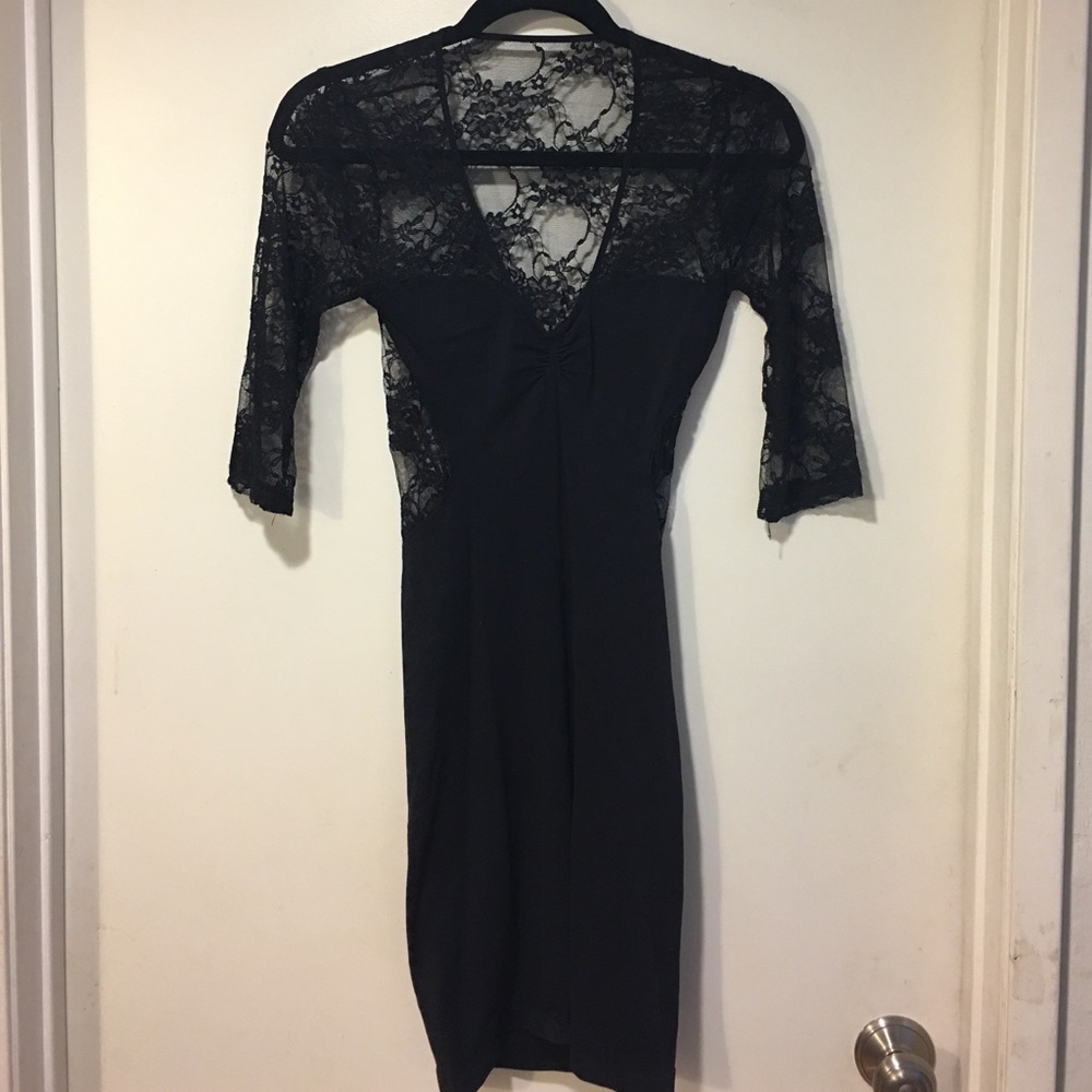 Black lace bodycon dress