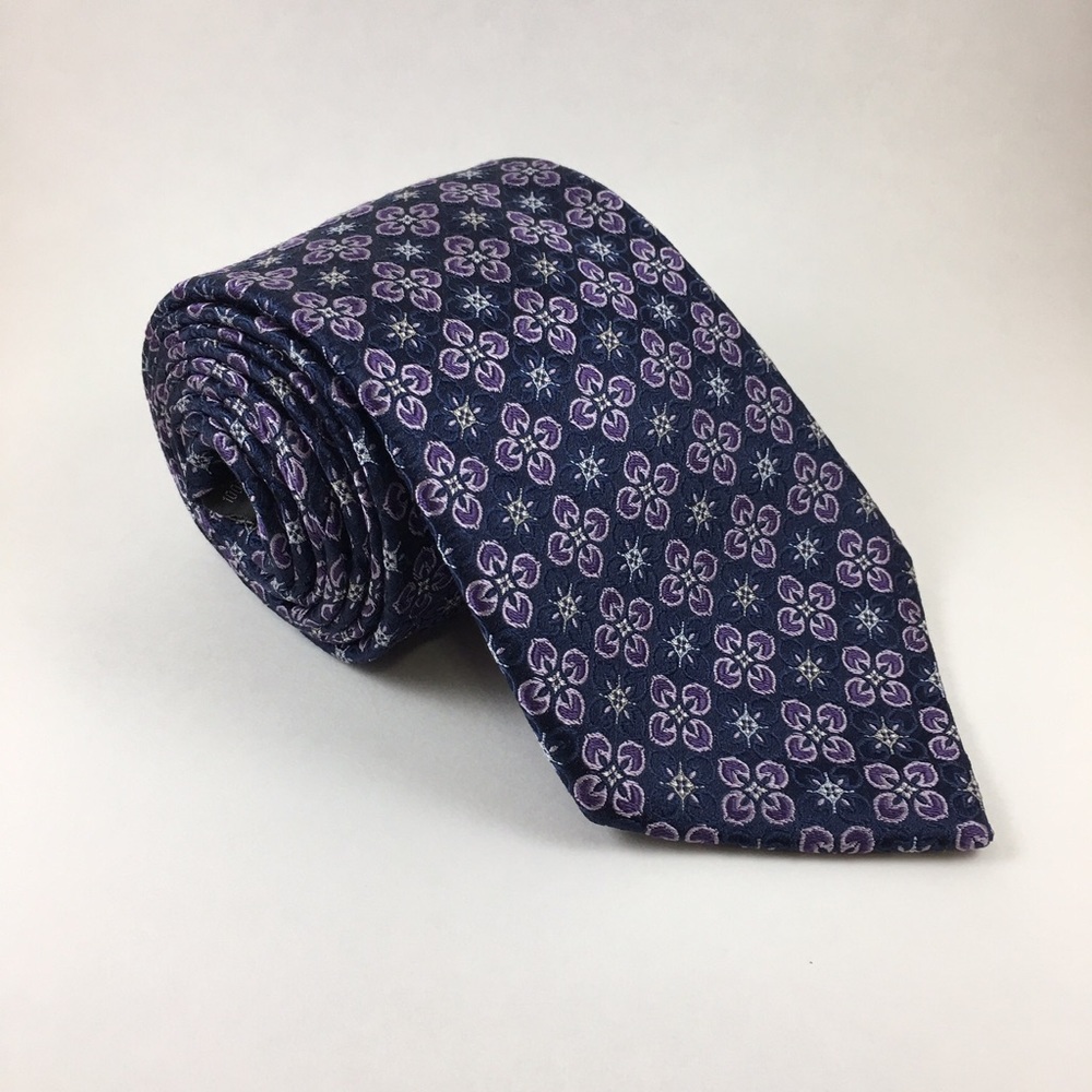Stunning Judson Wade Purple Floral Neck Tie Gometr