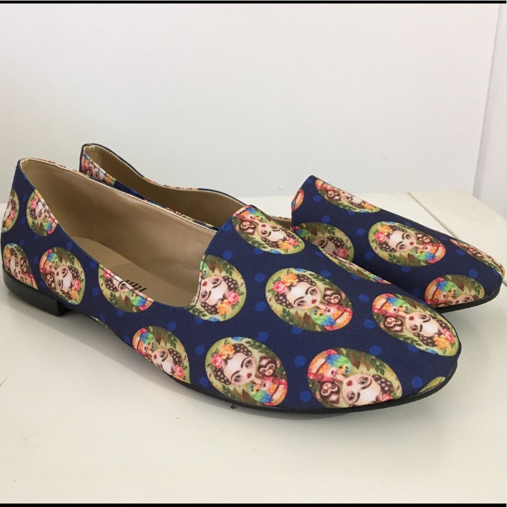 Frida print shoes