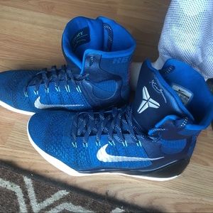 Kobe 9 blue lightnings