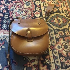Authentic Dooney & Bourke crossbody bag