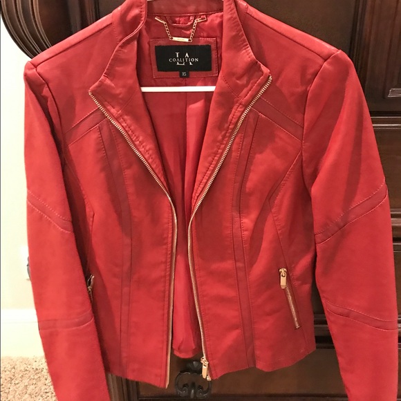 Red blazer with gold zipper trim - Picture 1 of 3