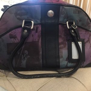 Lululemon gym bag. Very unique and cool print