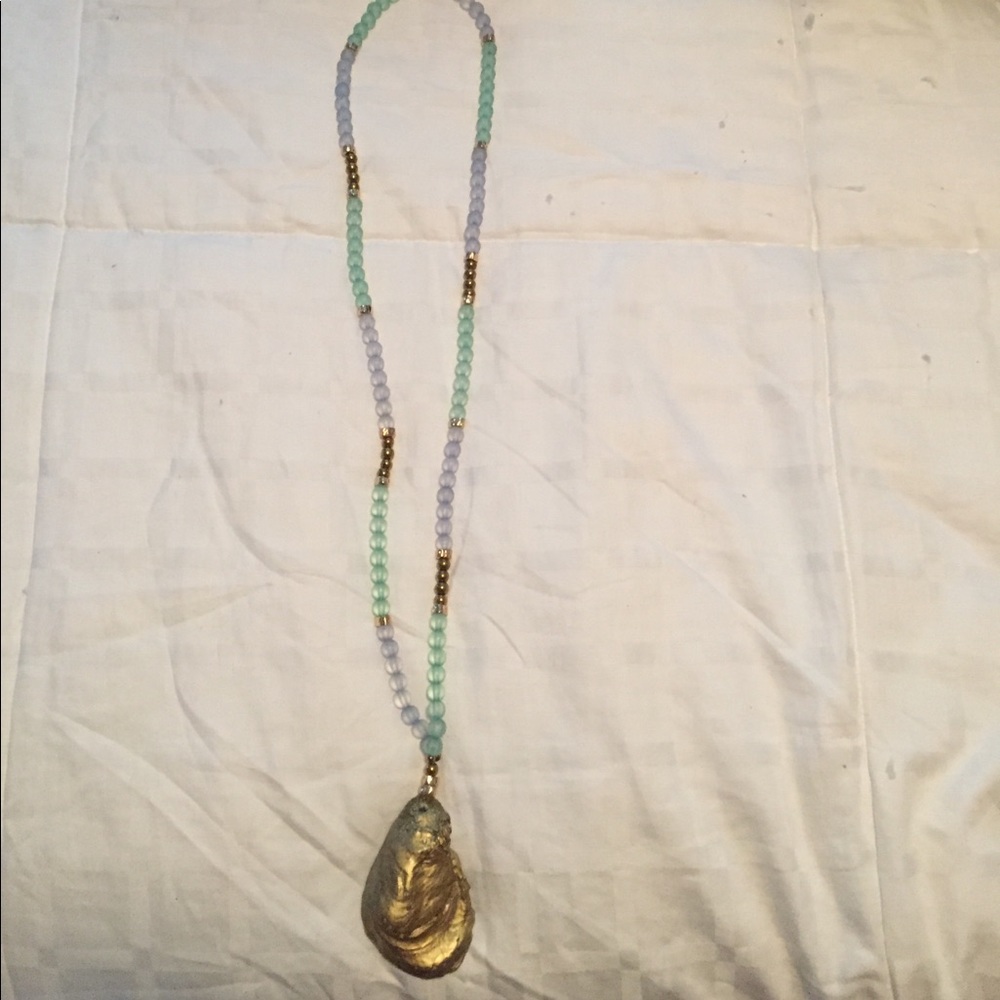 Gold Sea shell necklace