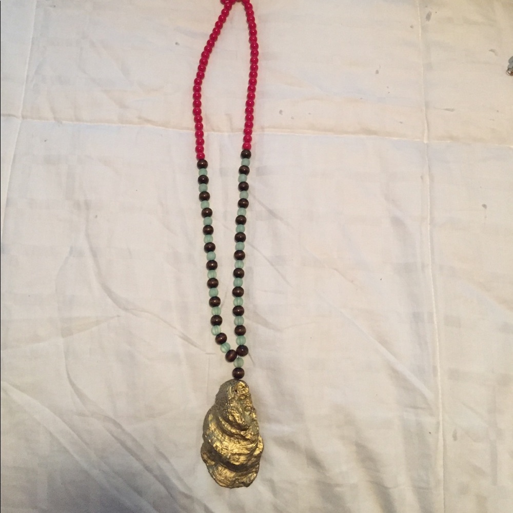 Sea shell necklace