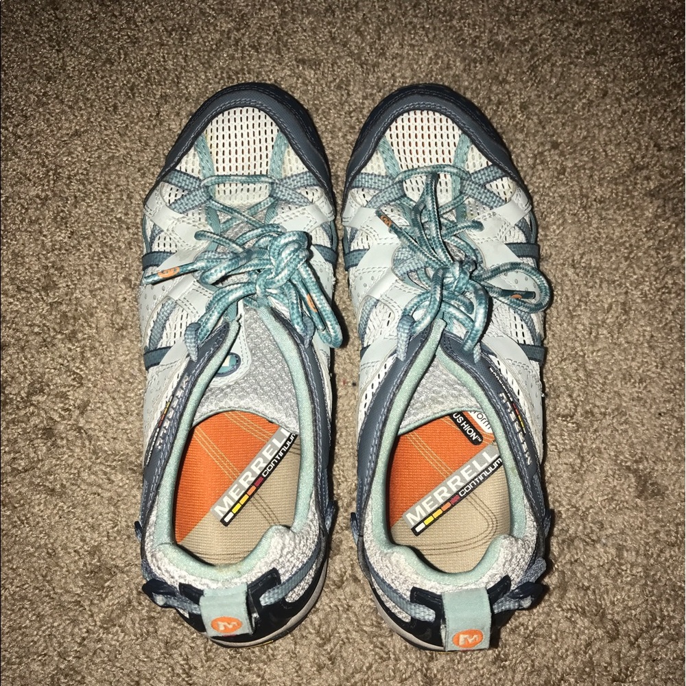 Hiking waterproof shoes