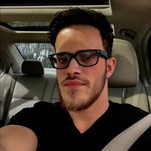 Meet your Posher, Kenny