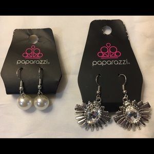 NWT 2 Pairs Women's Paparazzi brand Earrings