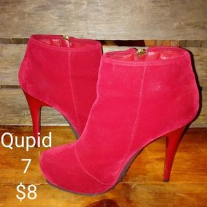 Qupid red faux velvet booties