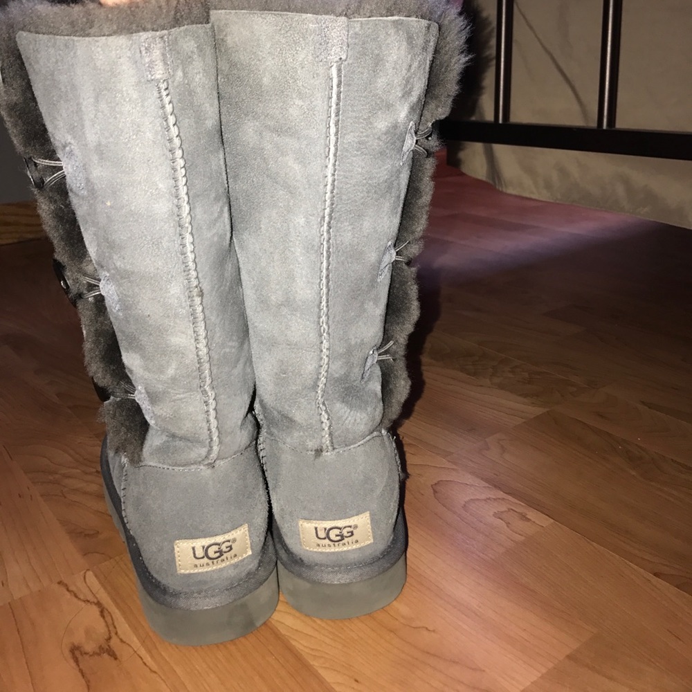 UGG