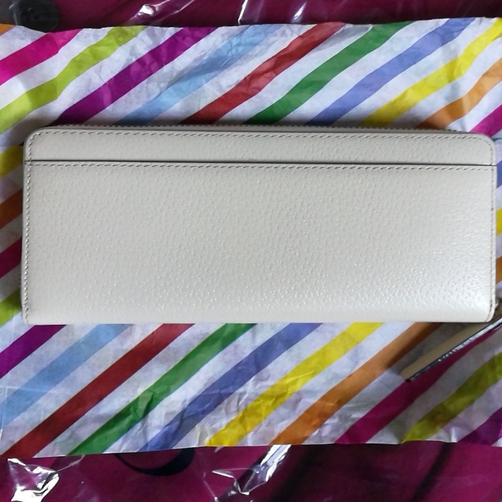 Kate Spade Wallet - Picture 2 of 3