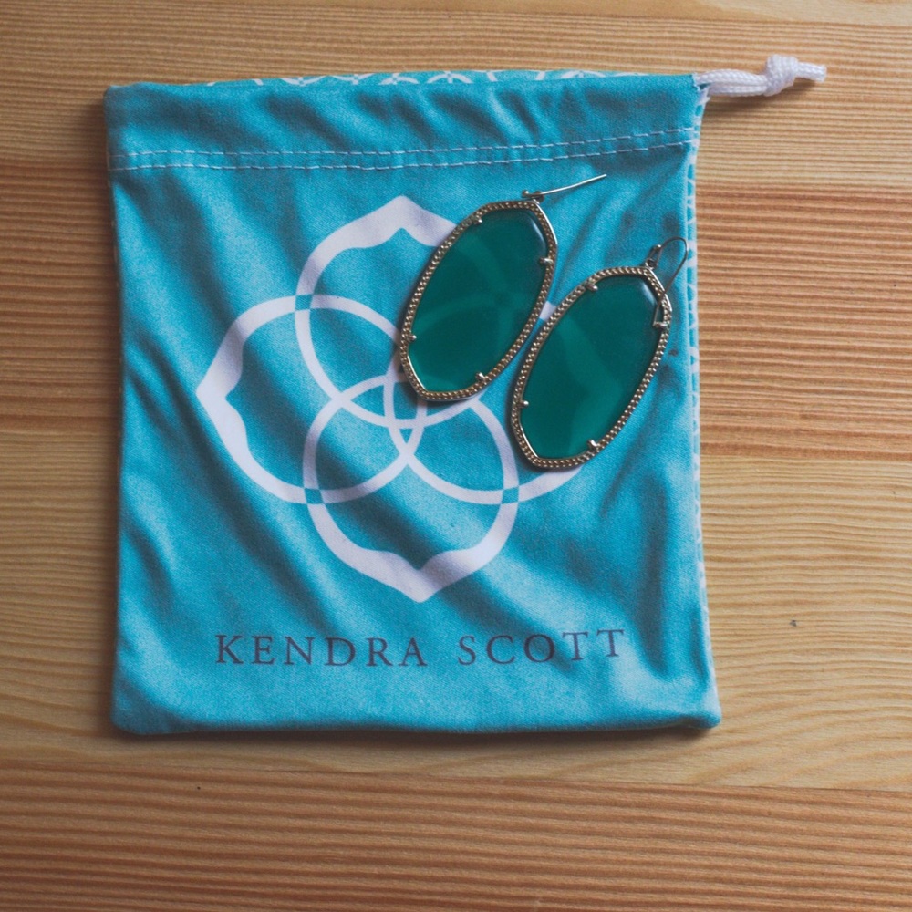 Danielle earrings in green