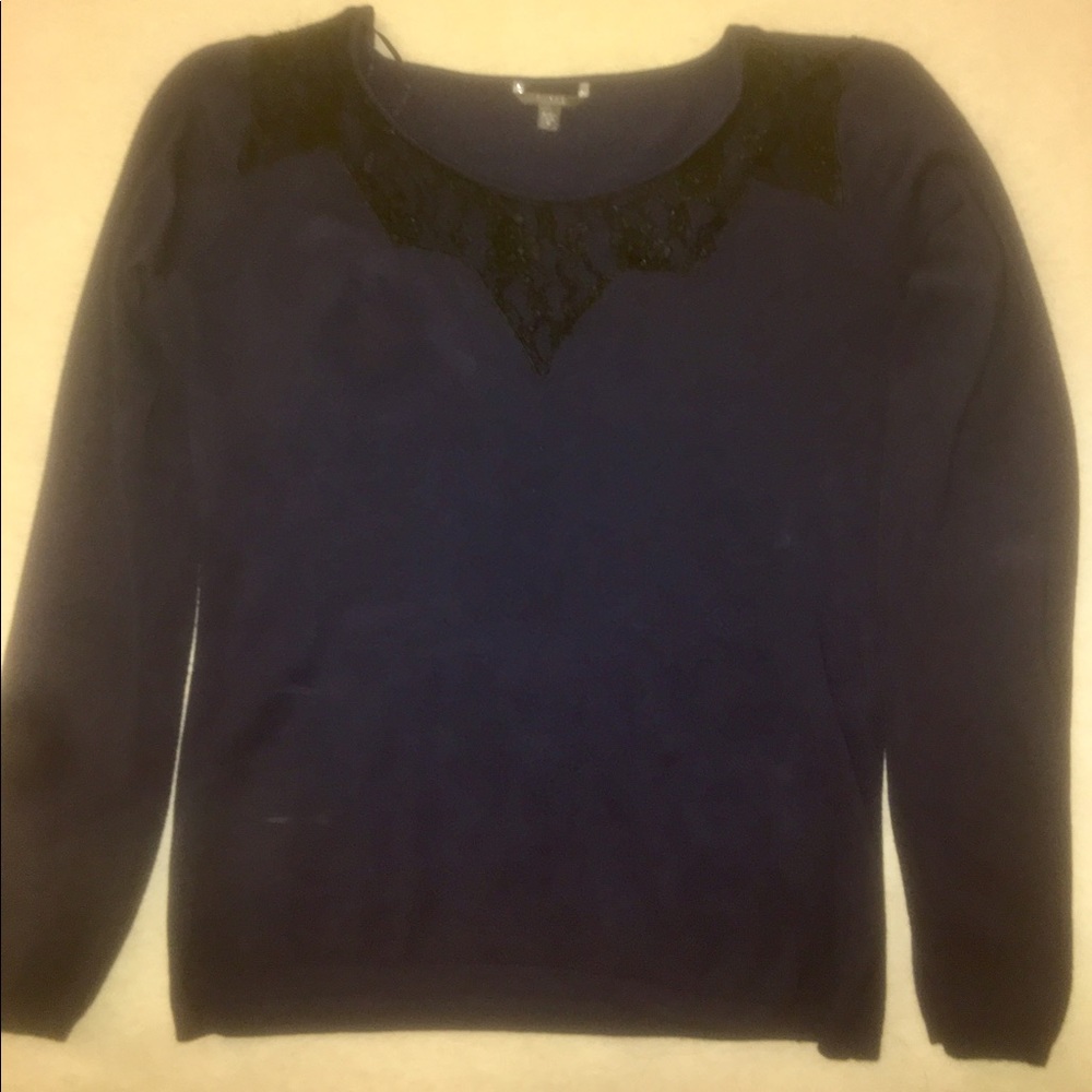 Guess navy blue sweater