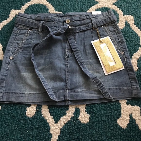 New with tags H&G skirt - Picture 4 of 4