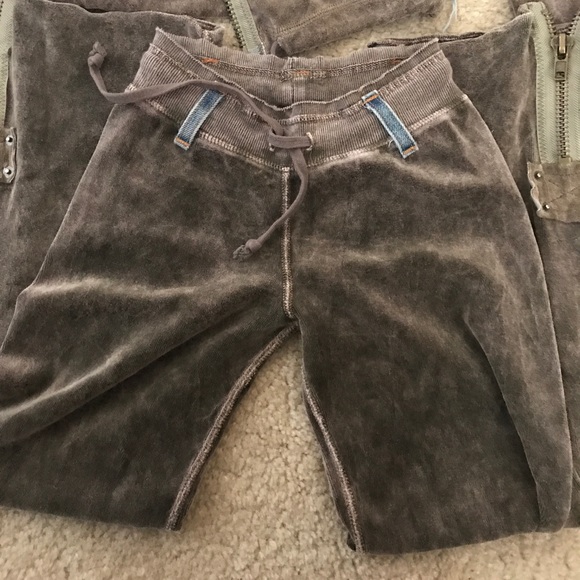 Riley Outfit - Picture 3 of 6