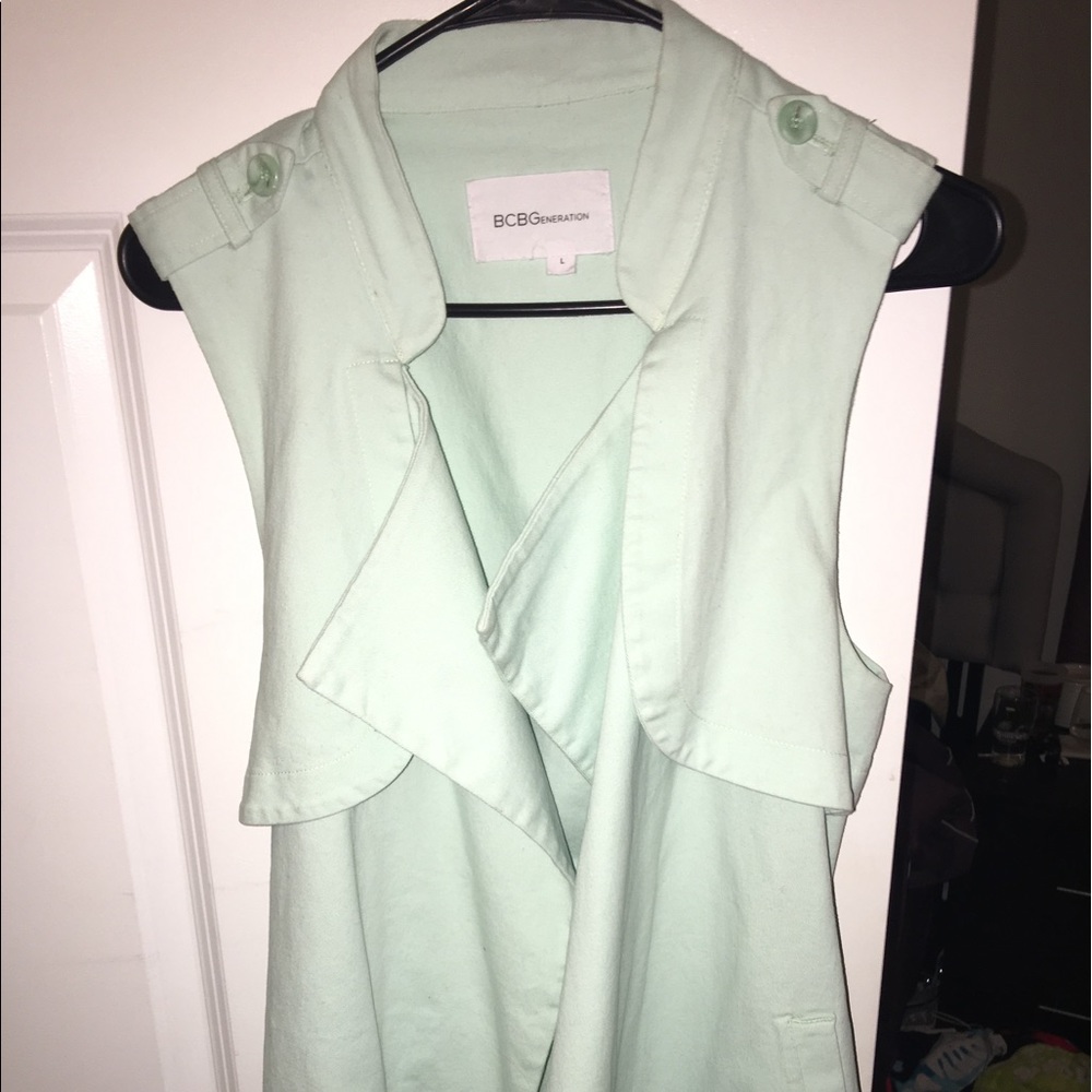 BCBG vest