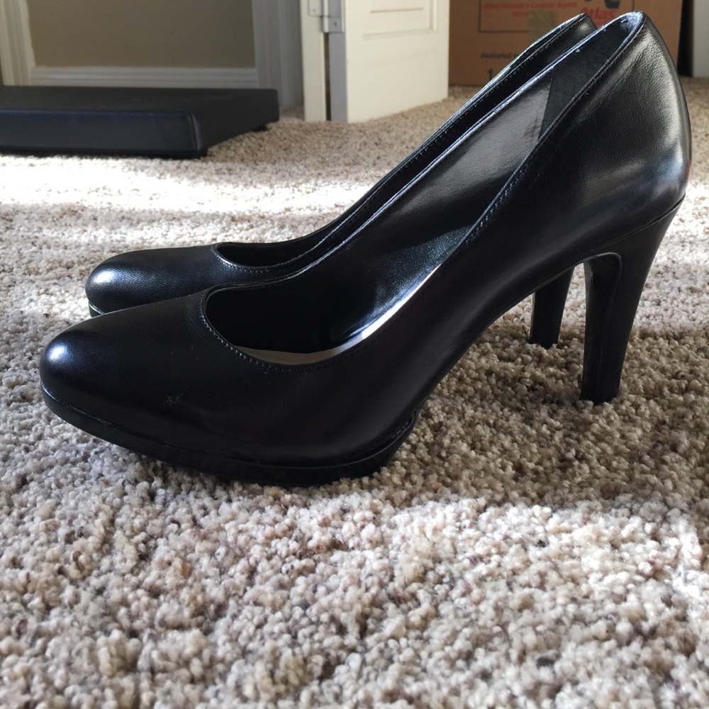Franco Sarto Black Heels - Brand new