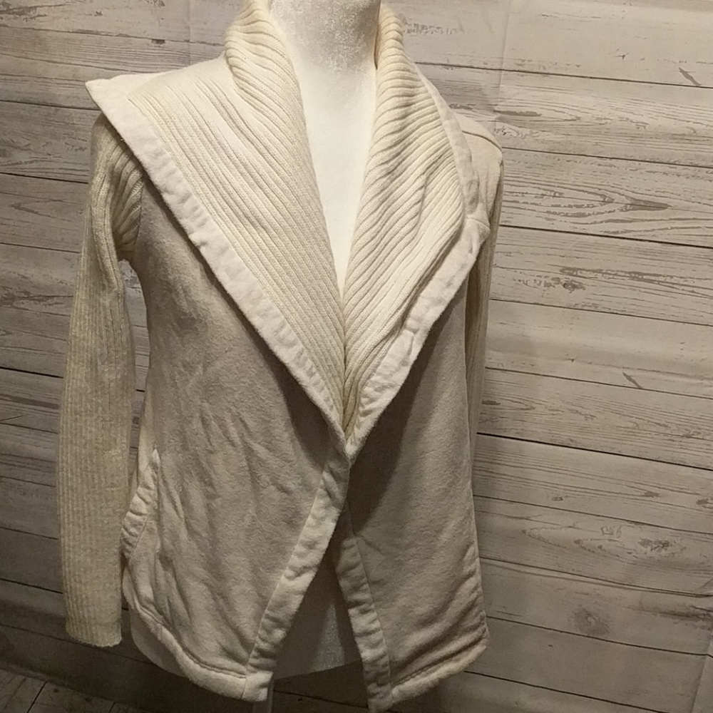 Sonoma Cream Sweater Size Small