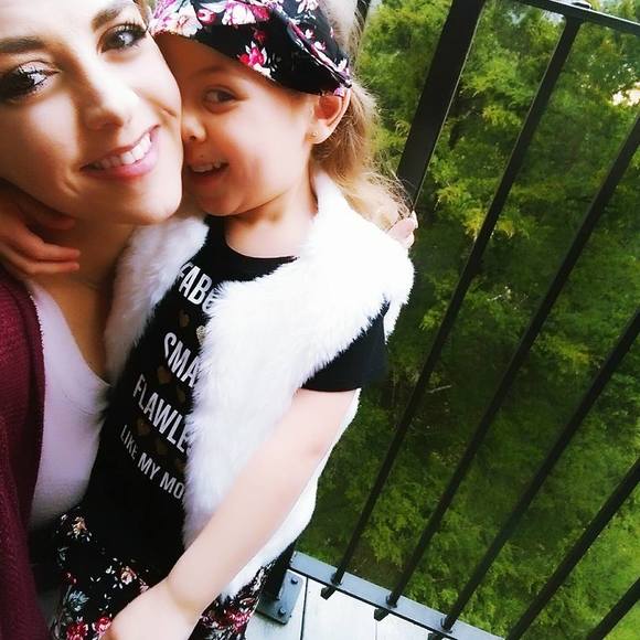 Meet your Posher, Deann - Picture 1 of 1