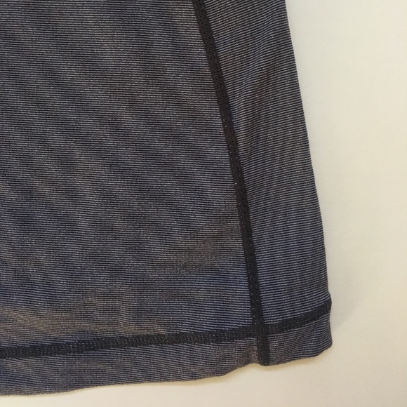 grey lululemon scoopneck yoga tank. - Picture 3 of 3