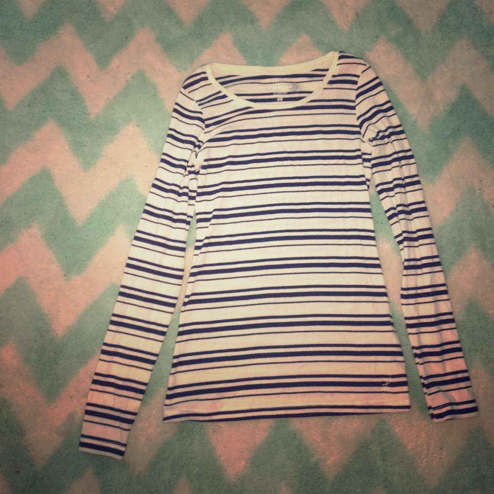 A long sleeve black and white striped shirt