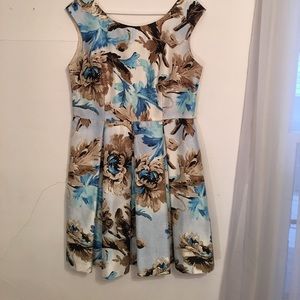 Danny and Nicole Floral Dress