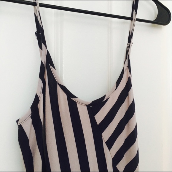 Cream and Navy Maxi Dress - Picture 4 of 4