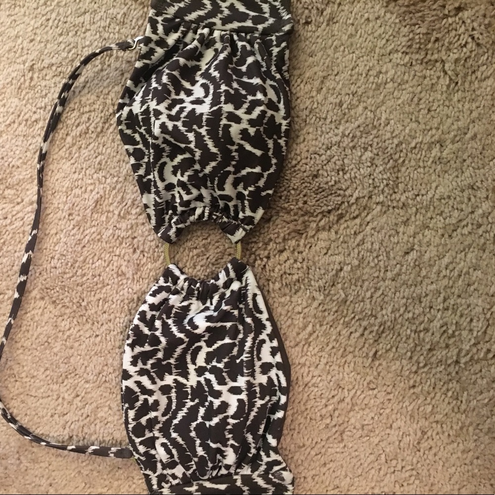 Bathing suit - Picture 2 of 4