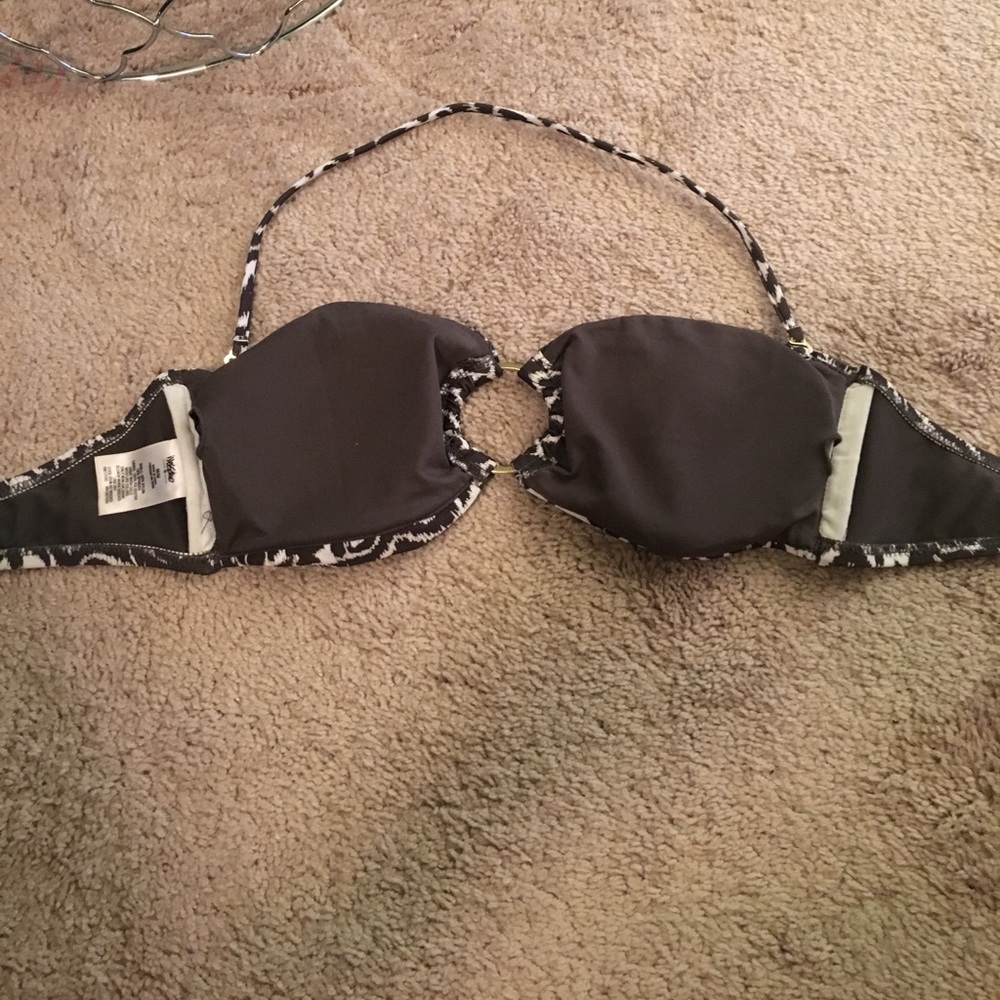 Bathing suit - Picture 4 of 4
