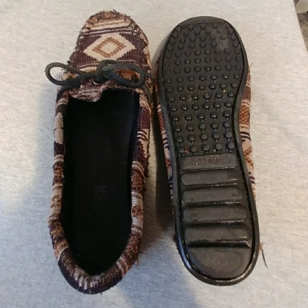 Authentic Minnetonka Moccasins