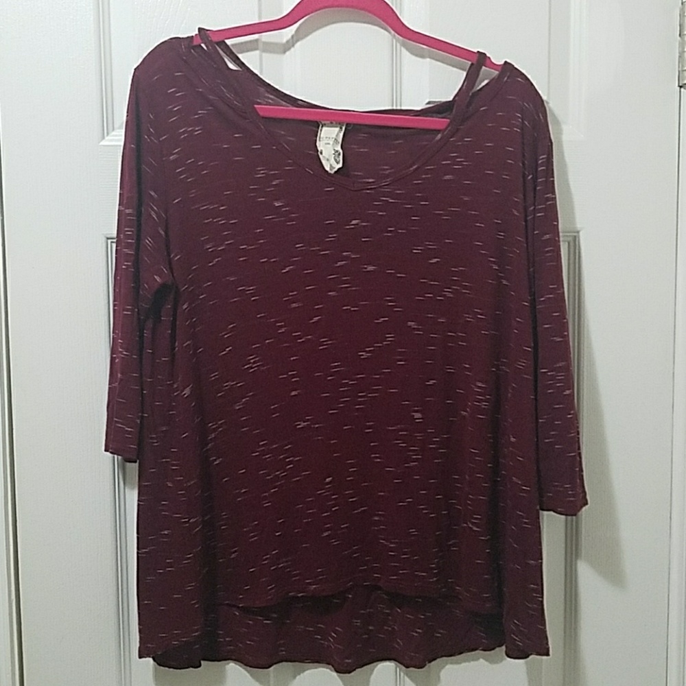 Blu Pepper Stitch Fix Mendi knit cut out Hi Low T