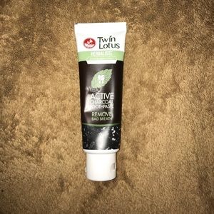 active charcoal toothpaste