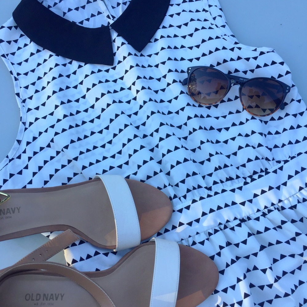 Collared Sleeveless Dress