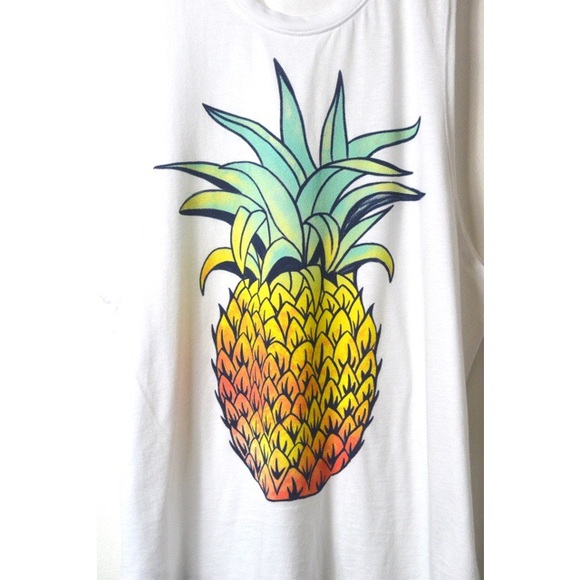 Pineapple Tank - Picture 2 of 3