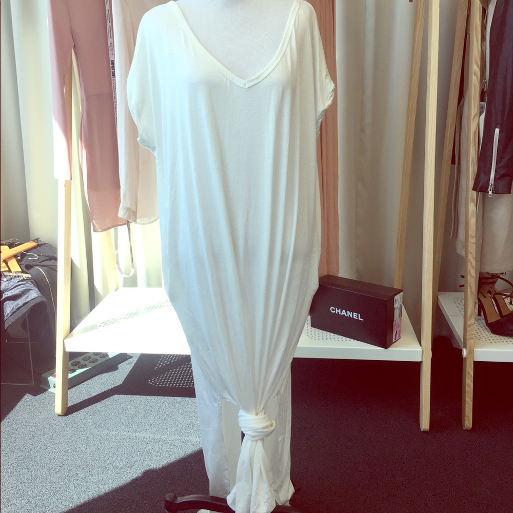 White short sleeve maxi dress