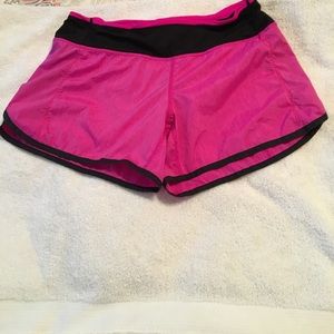 Groove short from Lululemon