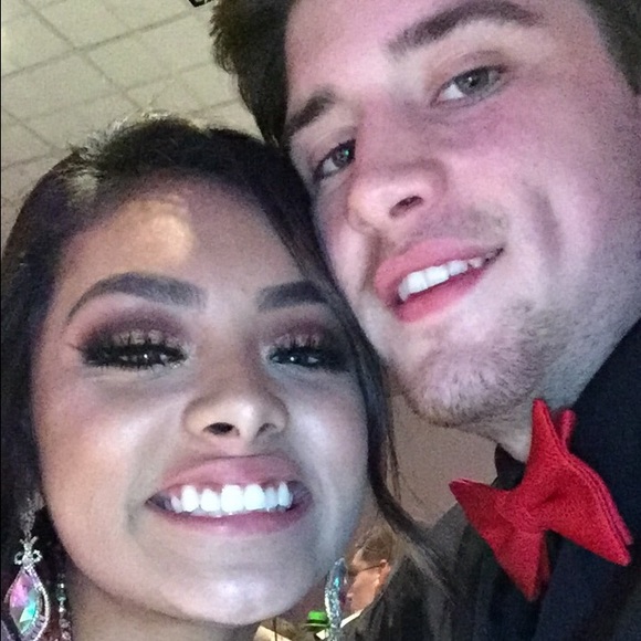 Meet your Posher, Alex - Picture 1 of 1