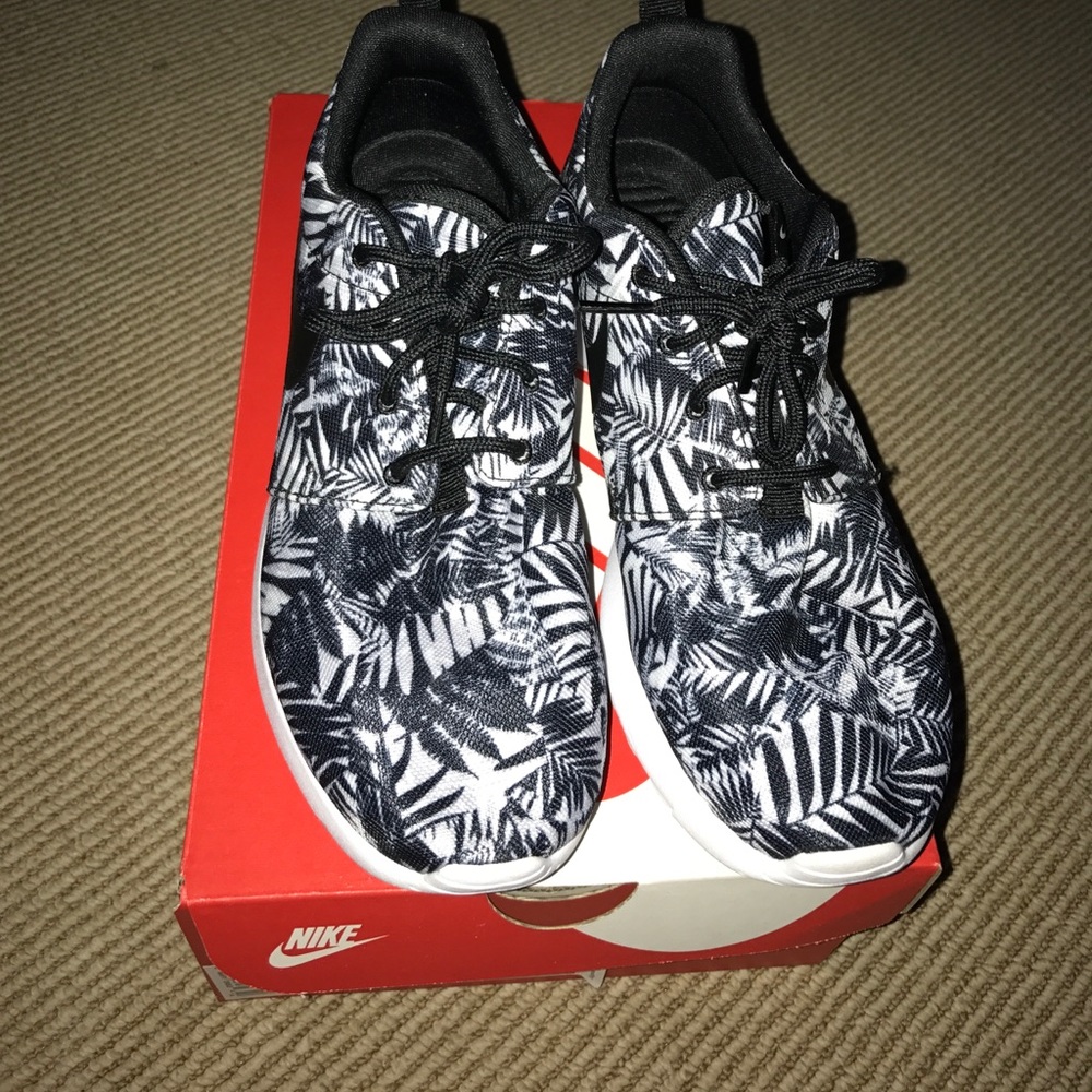 Women's Nike Roshe One