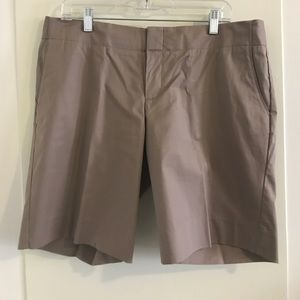 Gap shorts, khaki