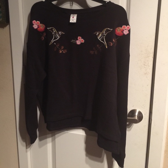 NWT Lauren Conrad sweatshirt - Picture 2 of 5
